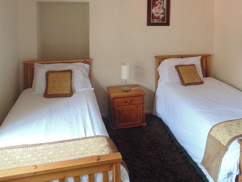 The Dusthole Hotel Shepton Mallet Bagian luar foto