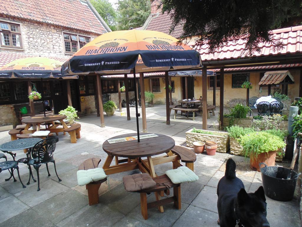 The Dusthole Hotel Shepton Mallet Bagian luar foto