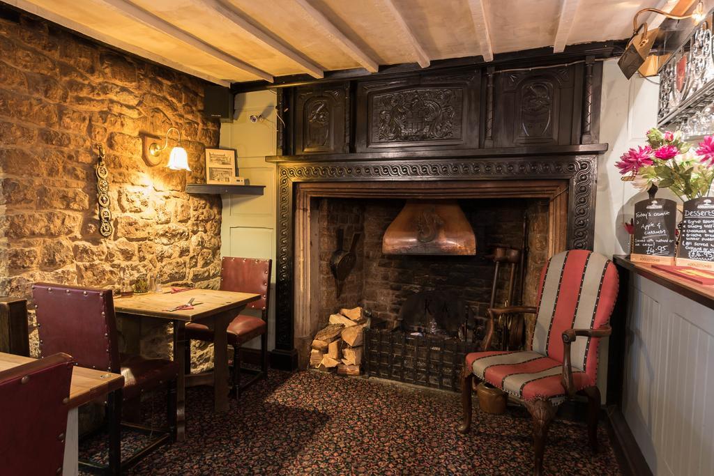 The Dusthole Hotel Shepton Mallet Bagian luar foto